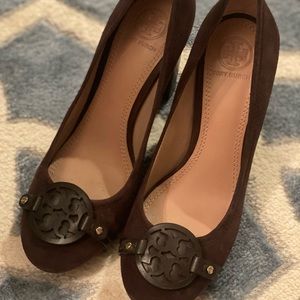 Tory Burch Mini Miller dark Brown Suede Pumps 6